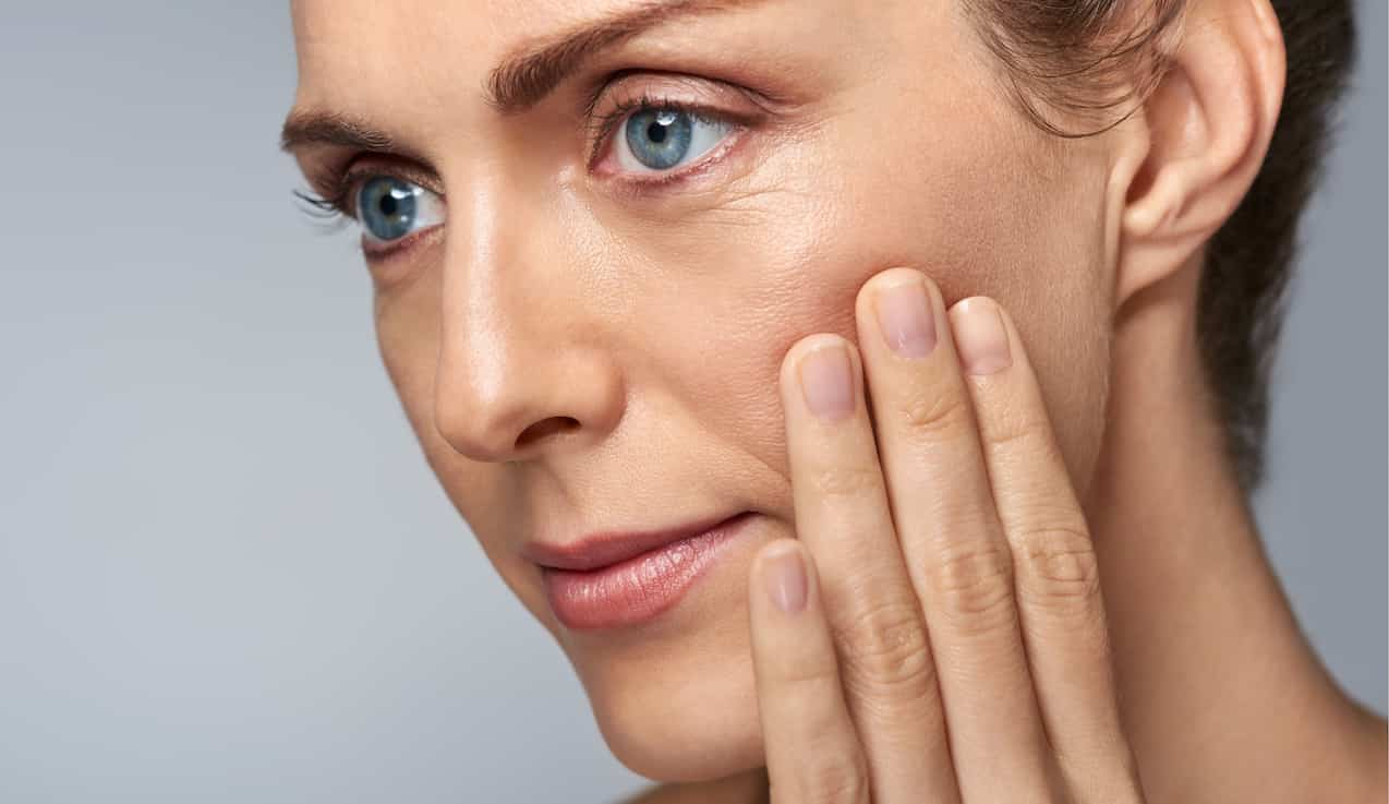 Does Dry Skin Cause Wrinkles? The Truth About Hydration and Aging